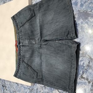 One Song Bermuda shorts